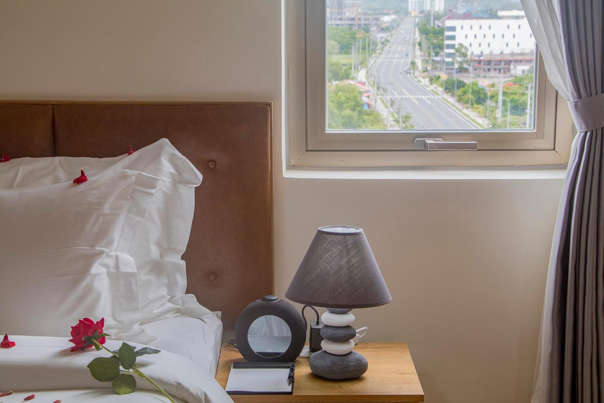 Sea Breeze Hotel & Villa Сіануквіль Екстер'єр фото