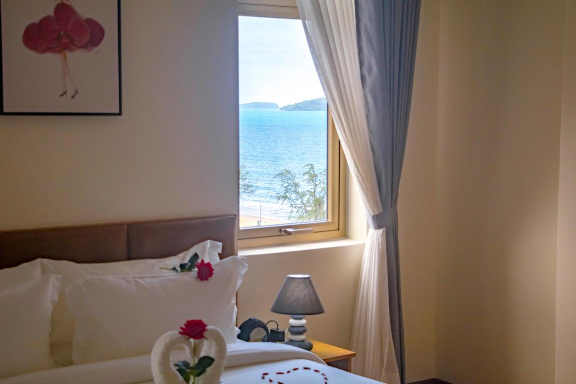 Sea Breeze Hotel & Villa Сіануквіль Екстер'єр фото