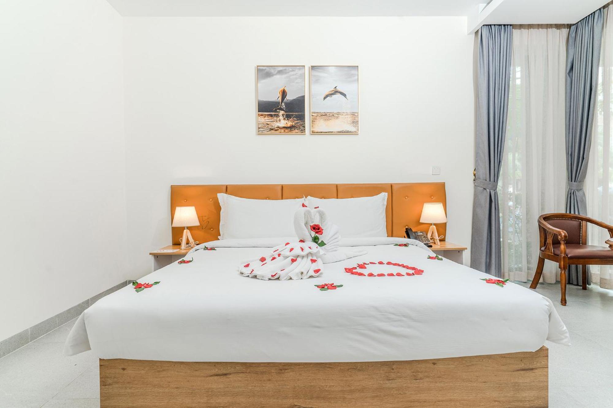 Sea Breeze Hotel & Villa Сіануквіль Екстер'єр фото