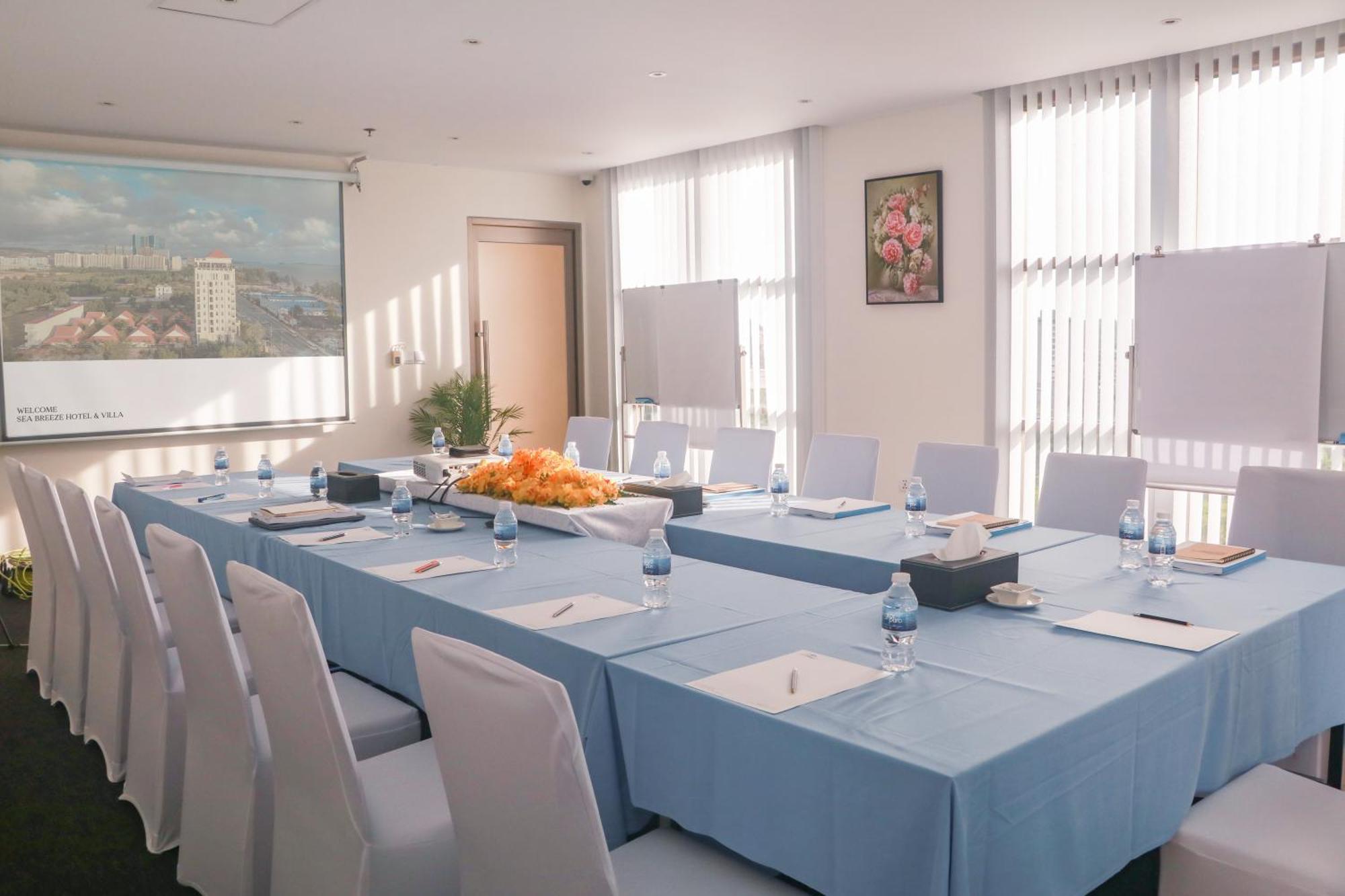 Sea Breeze Hotel & Villa Сіануквіль Екстер'єр фото