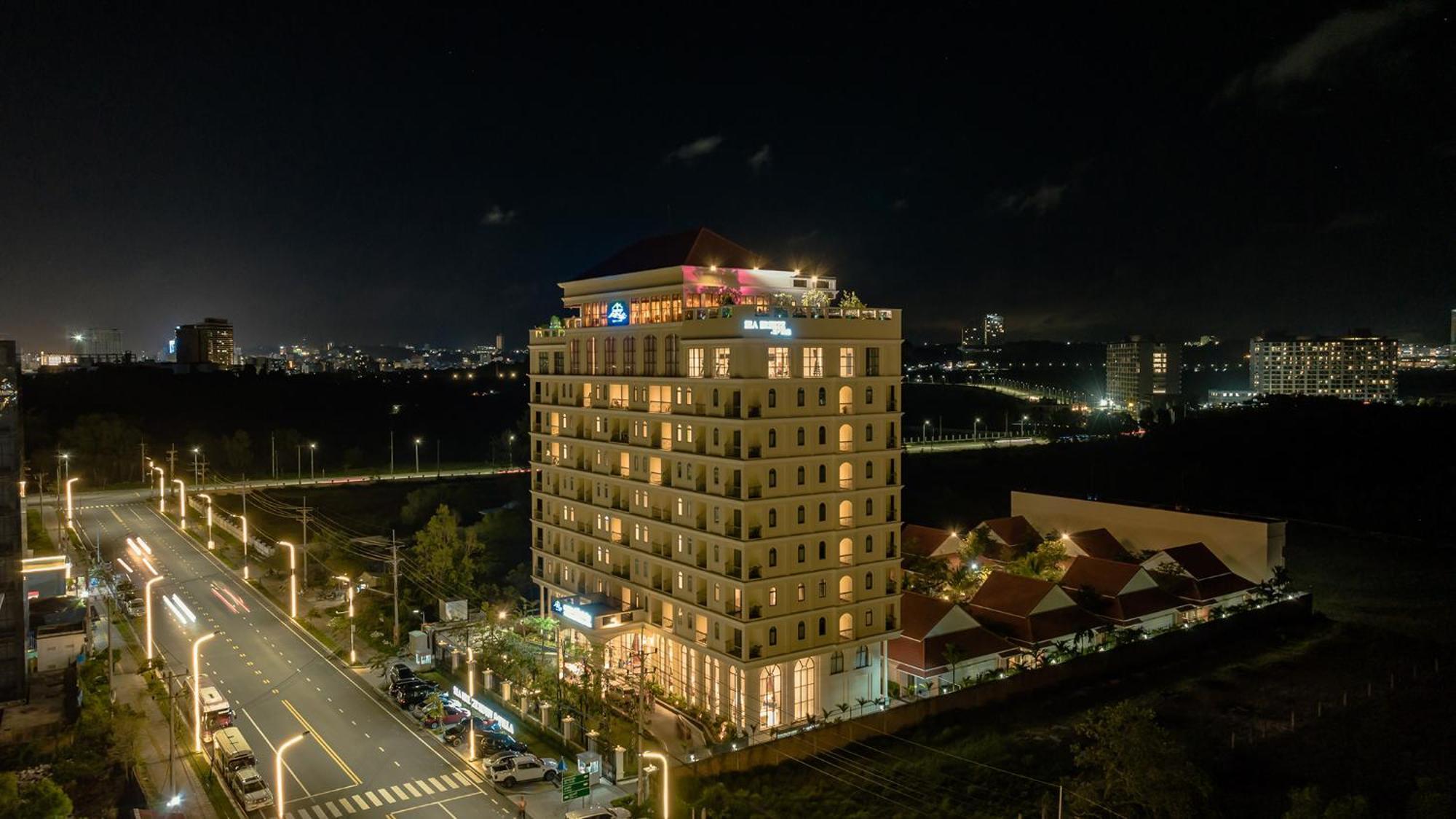 Sea Breeze Hotel & Villa Сіануквіль Екстер'єр фото