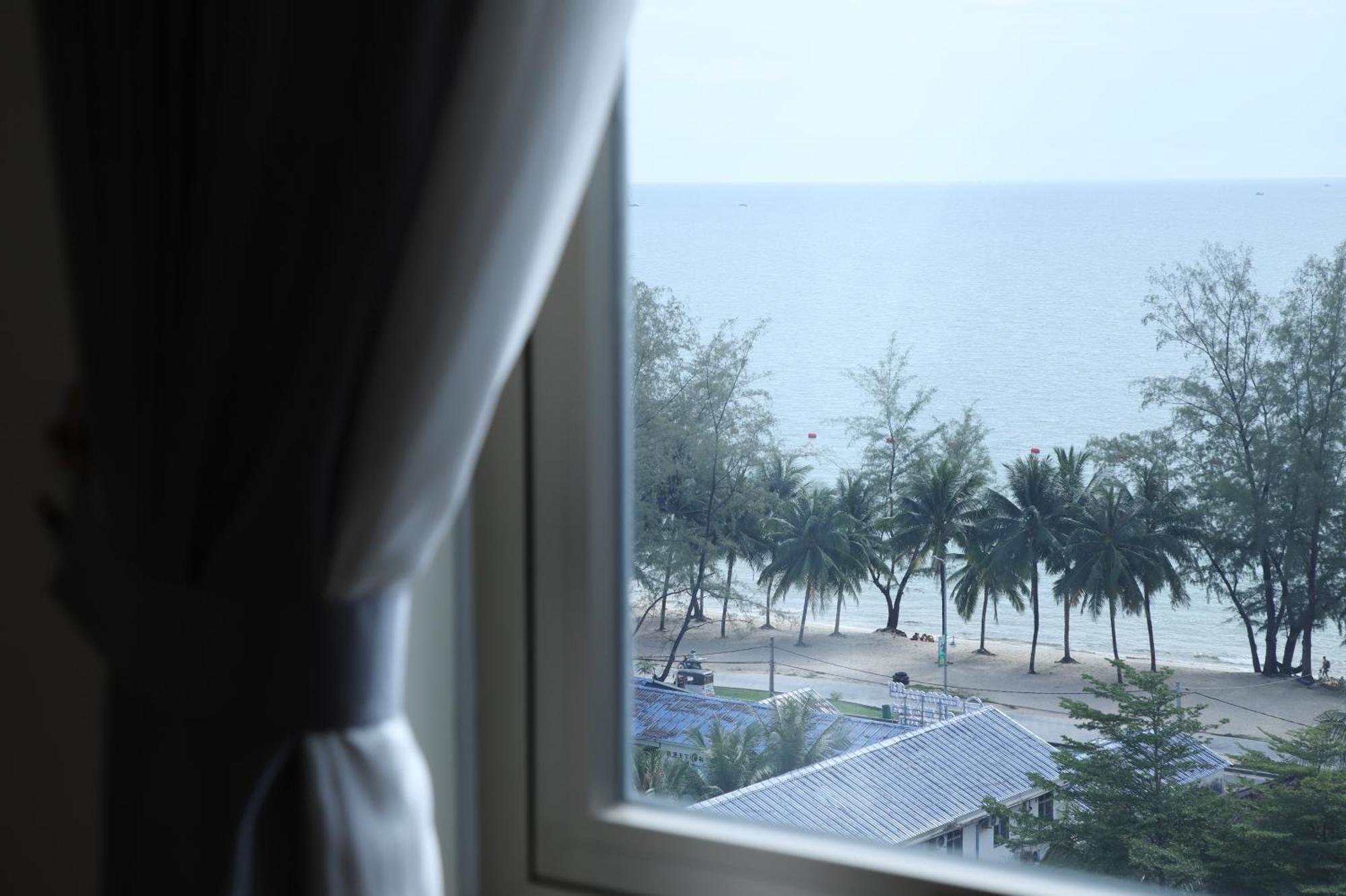 Sea Breeze Hotel & Villa Сіануквіль Екстер'єр фото