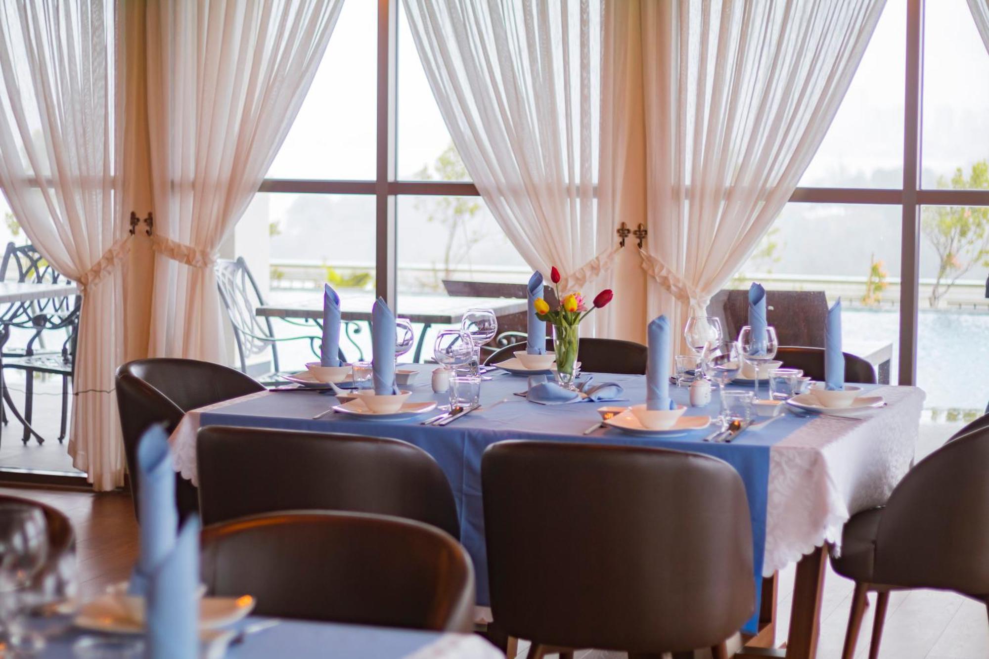 Sea Breeze Hotel & Villa Сіануквіль Екстер'єр фото